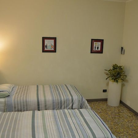Bed And Breakfast Bissolati Brescia Esterno foto