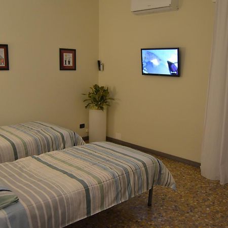 Bed And Breakfast Bissolati Brescia Esterno foto