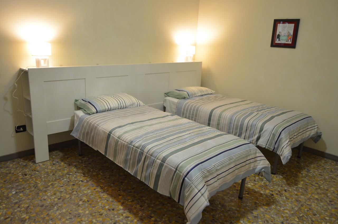 Bed And Breakfast Bissolati Brescia Esterno foto